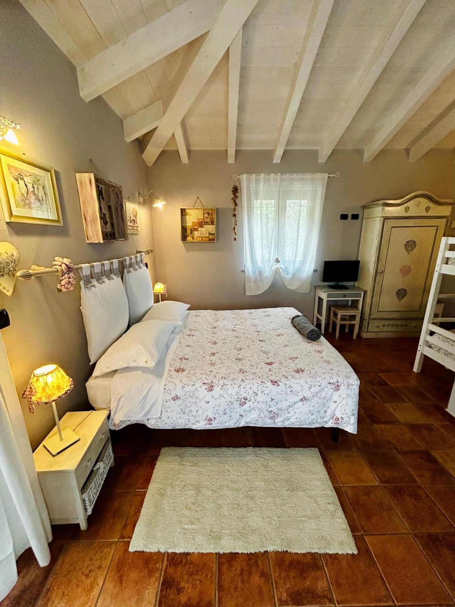 Agriturismo Terra E Cielo Serra Rocco Buitenkant foto